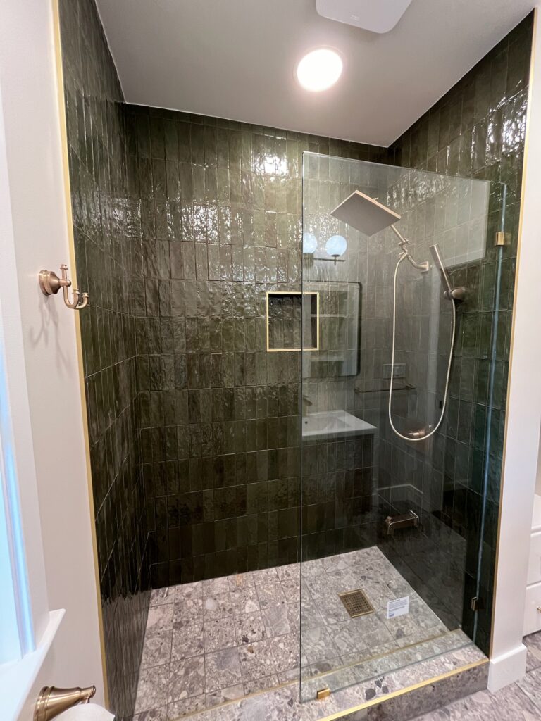 Emerald green luxury bathroom